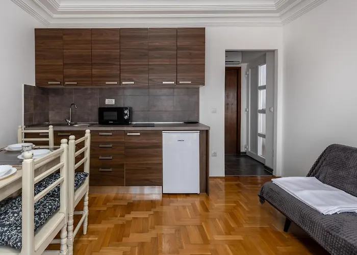One Bedroom Amazing In بيت للعطل *
